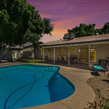 Tempe Remodel w Sparkling Pool&Game Room