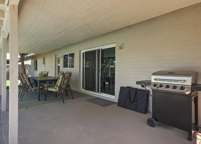 Remodel W Sparkling Pool&game