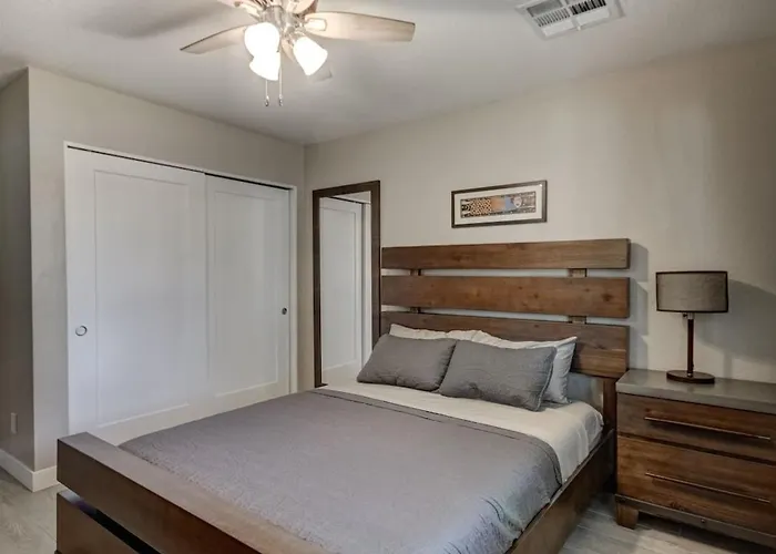 Remodel W Sparkling Pool&game * Tempe
