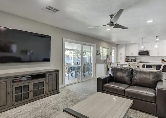 Remodel W Sparkling Pool&game * Tempe