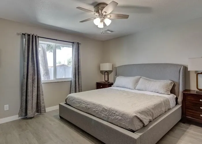Сasa de vacaciones Remodel W Sparkling Pool&game Tempe