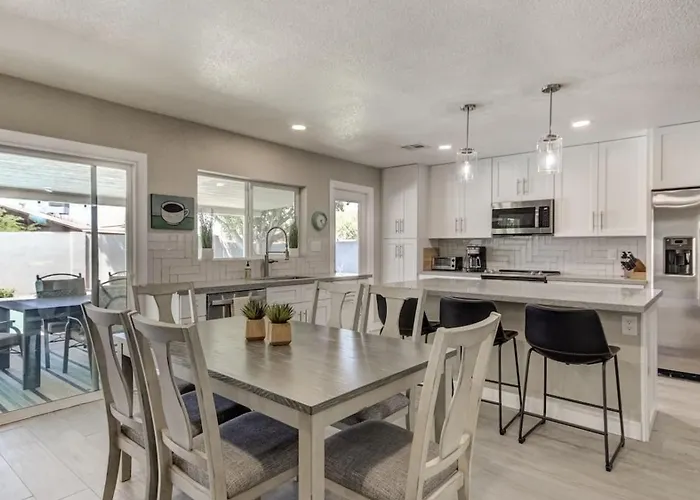 Remodel W Sparkling Pool&game * Tempe
