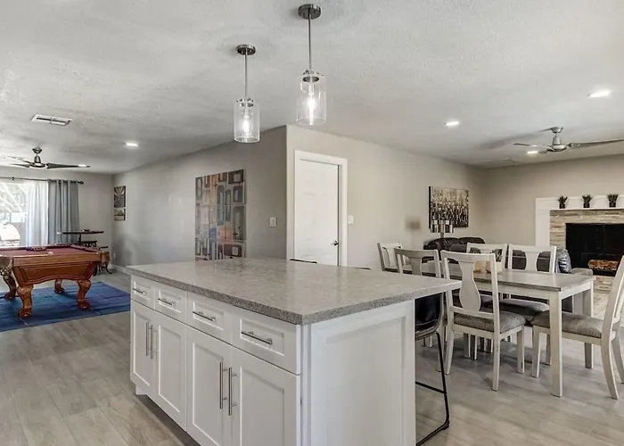 Hébergement de vacances Remodel W Sparkling Pool And Game Tempe